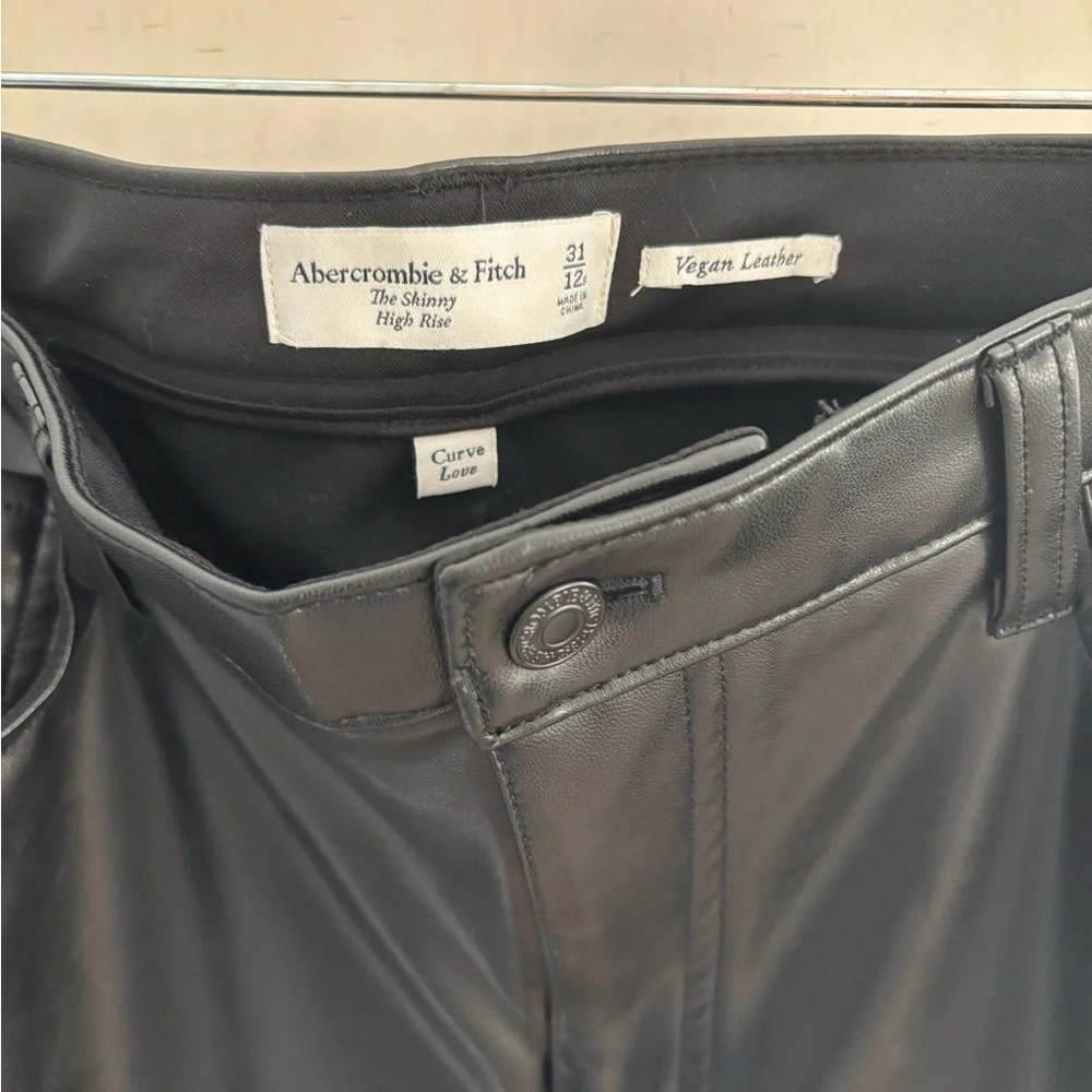 Abercrombie & Fitch Black Skinny Vegan Leather Pants 12s curve love - Picture 4 of 6